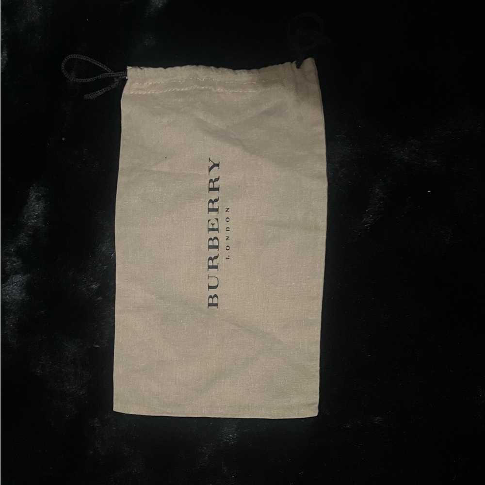 Burberry dust bag for wallet